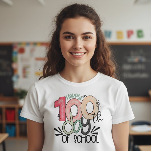 100 Days of School Celebration Basic T Shirt (Skapare uppladdad)