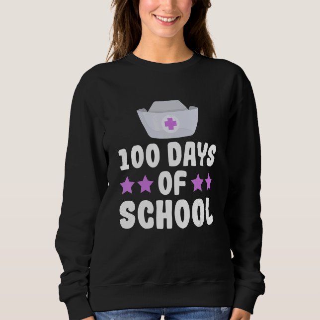100 days of school for a School nurse T Shirt (Framsida)