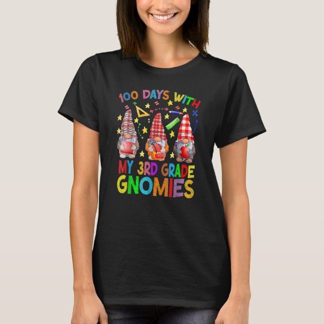 100 Days With My 3rd Grade Gnomes Virtual Teachers T Shirt (Framsida)