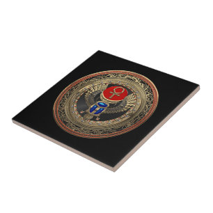 [100] Egyptiska Winged Scarab i Helig Guld med Ank Kakelplatta