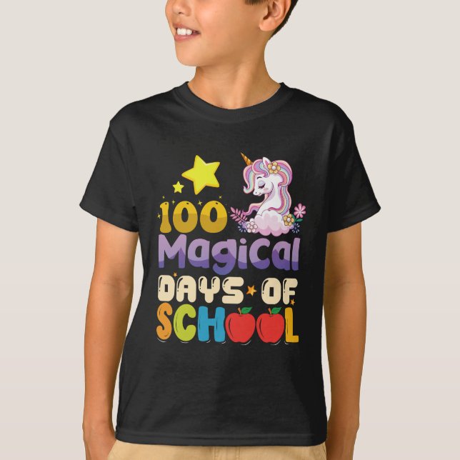 100 magiska dagar för skolUnicorn-lärare T Shirt (Framsida)