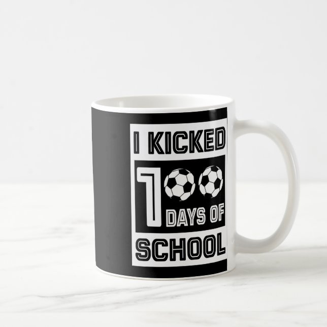 100 Roligtar i skolan 100 dagar för fotboll Kaffemugg (Höger)