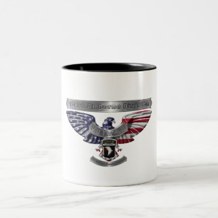 101st Airborne Division"Proud to have Served" Två-Tonad Mugg