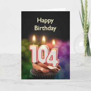 104:e födelsedagen med kaka och ljus kort