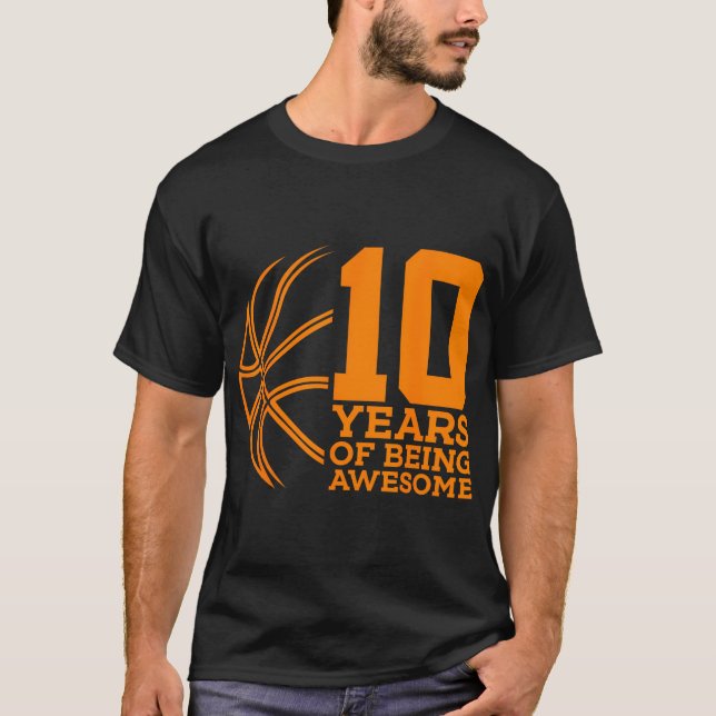 10 år av Fantastisk basket 10:e födelsedagen T Shirt (Framsida)