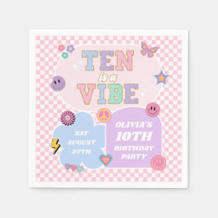 10 är en Vibe Preppy Patch 10:e Födelsedagsfesten Pappersservett