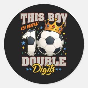 10-års födelsedag Fotboll Pojken är nu 10 Dubbla s Runt Klistermärke