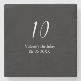 10-års födelsedag vit svart namn datum kalligrafi stenunderlägg