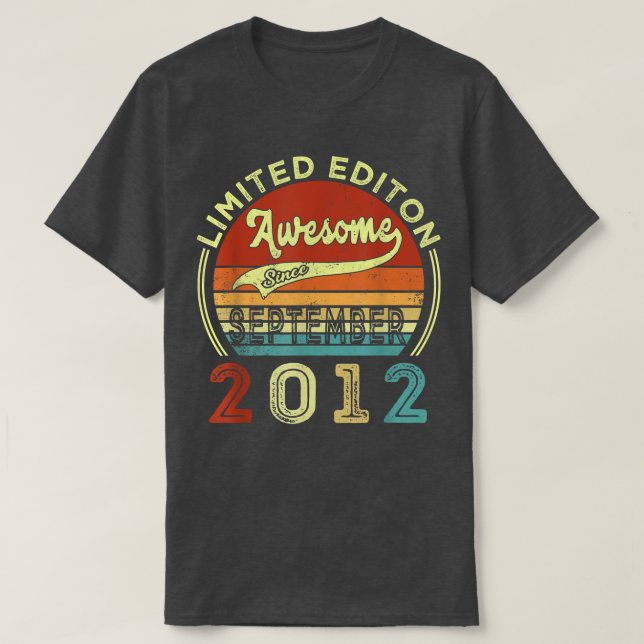 10-årsdag Gift Fantastisk sedan september 2012 10 T Shirt (Design framsida)