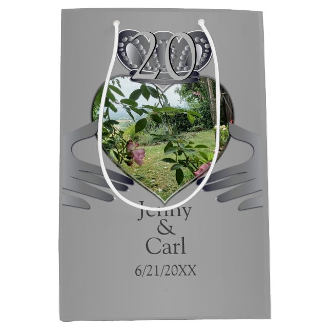 10:e,11:e,20:e,25,Fotoårsdag Claddaugh Med (Framsidan)