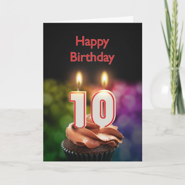 10:e födelsedagen med kaka och ljus kort (Framsida)