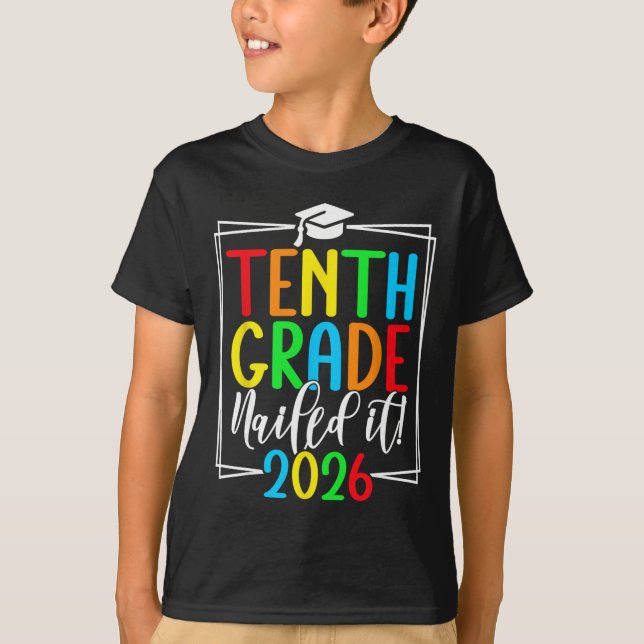 10:e klass examen 2026 andraårs student t shirt (Framsida)