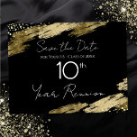 10:e klassvykortet Reunion Black and Guld Elegant Vykort<br><div class="desc">Elegant Faux guld-plattor formgivning. All text är justerbar och lätt att ändra för dina egna behov i party. Spara vykorten för återförening av klassen Date. Svart och guld,  elegant,  snyggt,  skript,  modern,  trendig,  personlig.</div>