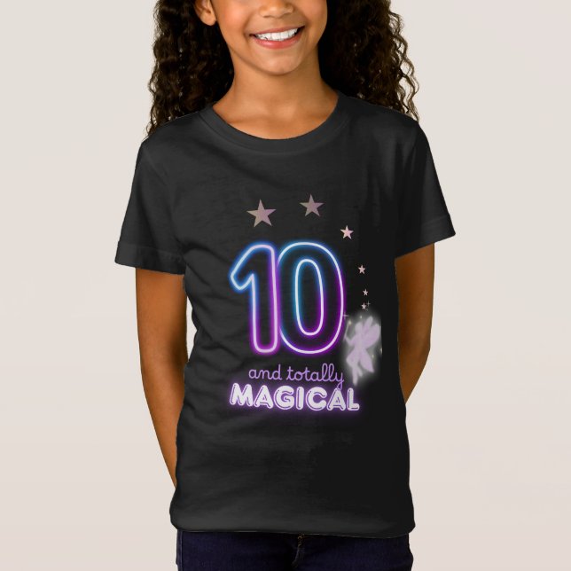 10 och totalt magiska flickors födelsedag  t shirt (Framsida)