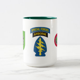 10TH SPECIELL STYRKAGRUPPMUGG Två-Tonad MUGG