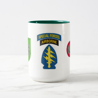 10TH SPECIELL STYRKAGRUPPMUGG Två-Tonad MUGG