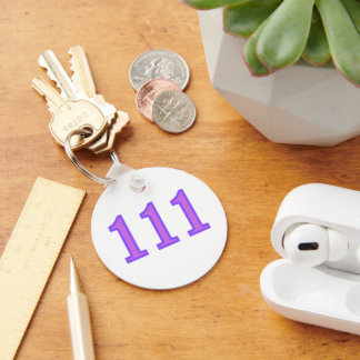 111 Änglanummer Förmåner Nyckelring
