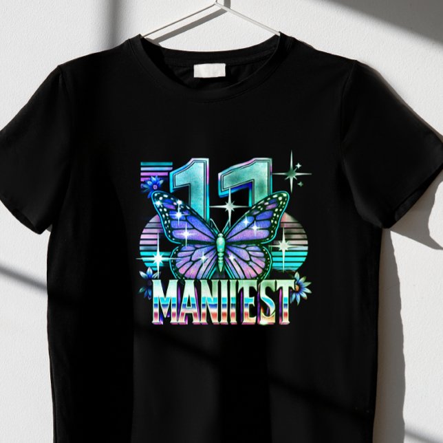 111 Manifestets grundläggande Mörk T-Shirt (Skapare uppladdad)