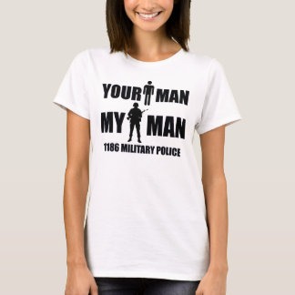 1186 militära polisiärt din man - min man t-shirt