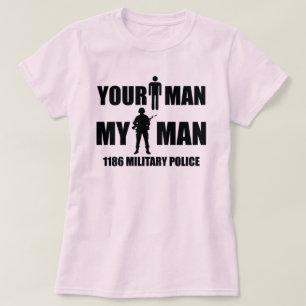 1186 militära polisiärt din man - min man t-shirt