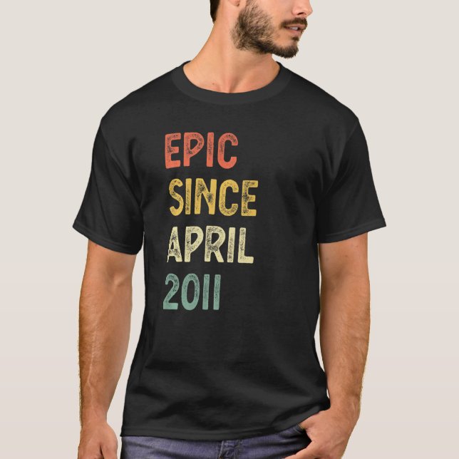 11 år gammal epidemi sedan april 2011 elfte födels t shirt (Framsida)