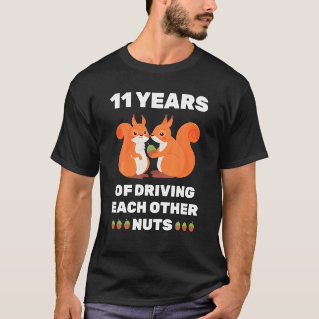 11:e årsdagen för Bröllop-årsdagen - ett lustigt p T Shirt (Framsida)