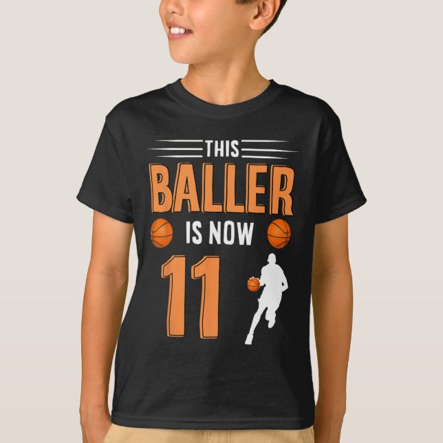 11:e födelsedagsbasket - den här bollen är nu 11 t shirt (Framsida)