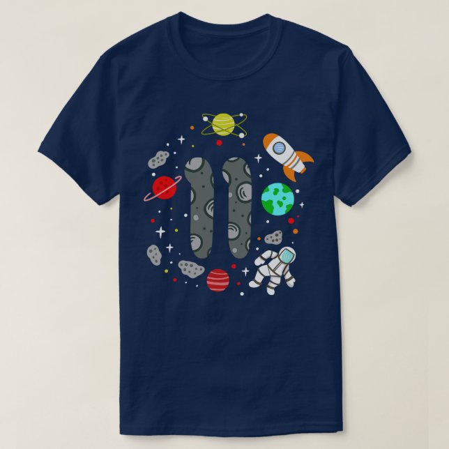 11:e födelsedagsrymden Astronaut T Shirt (Design framsida)
