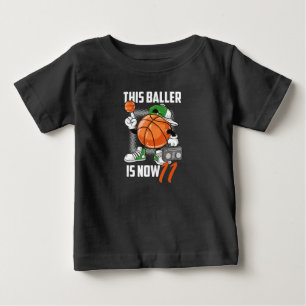 11:e födelsedagsspelaren Basketball Player, ynka 1 T Shirt