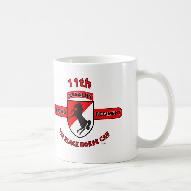 11TH ARMORED KAVALLERI REGIMENT "den SVART HÄSTEN Kaffemugg (Höger)