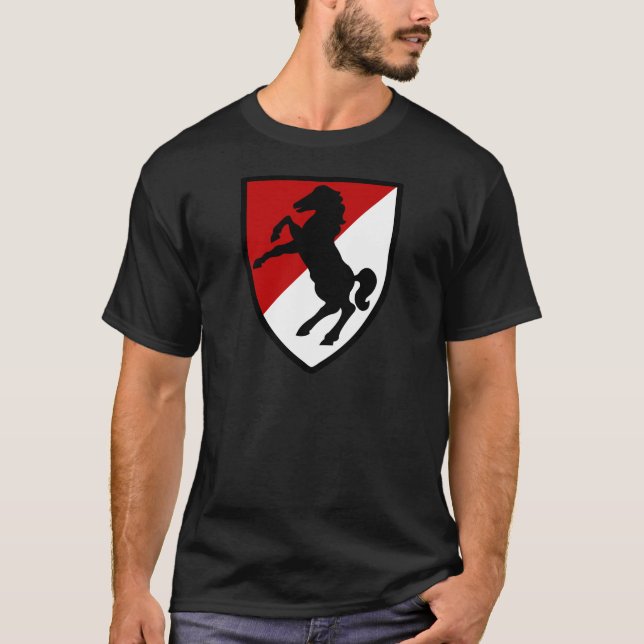 11th Armored kavalleri Regiment Tee Shirt (Framsida)