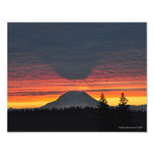 11X14 Mount Rainier och dess skugga Fototryck