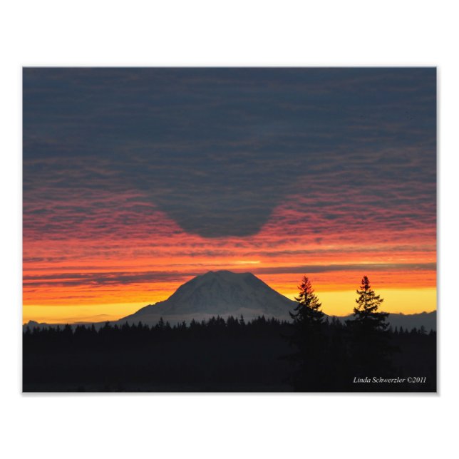 11X14 Mount Rainier och dess skugga Fototryck (Framsidan)