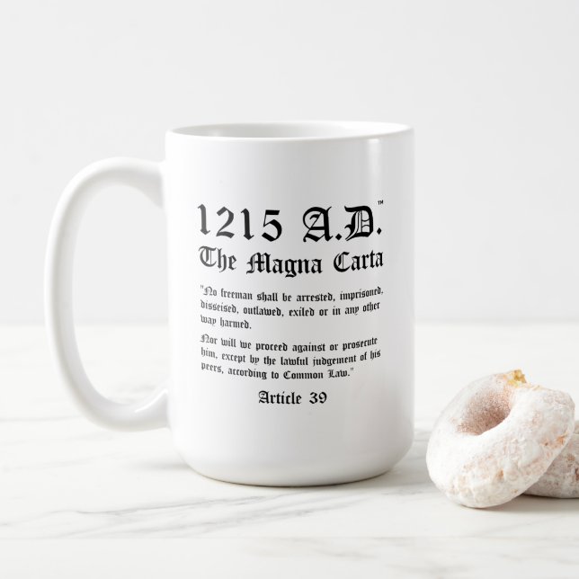 1215 A.D.™ Magna Carta Artikel 39 Classic Mugg (Med munk)