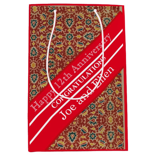 12:e Bröllop-årsdagen, Silke-årsdagen (Framsidan)