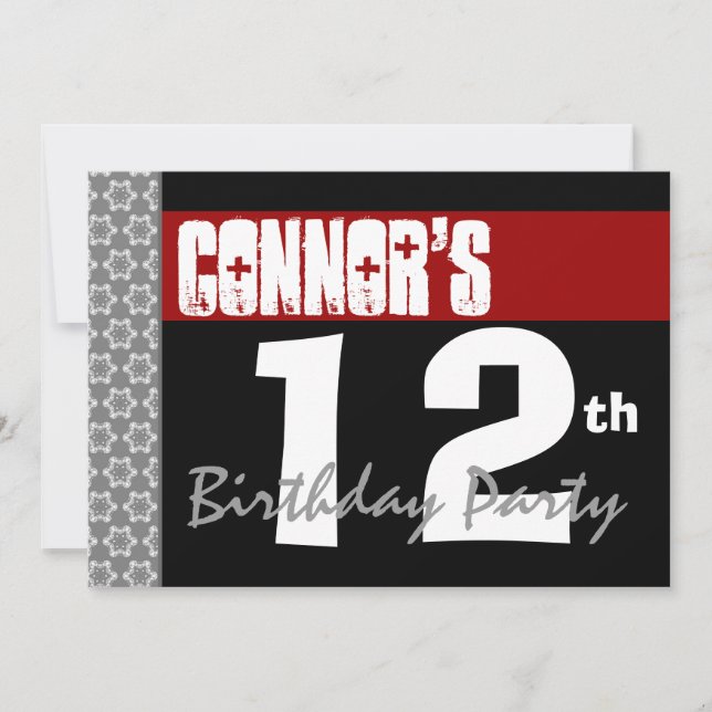 12:e Födelsedagsfest Modern Red Black and White Inbjudningar (Framsida)
