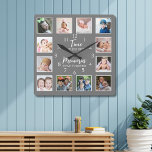 12 Fotokollage Time Flies Memories Stanna Grått Fyrkantig Klocka<br><div class="desc">Modern mörk och vit 12-fotokollage-väggklocka med "Time Flies but minnena Stannar för alltid" citattypografi i mitten.</div>