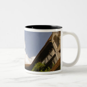 1300-tals slottet Bran (Draculas slott), Två-Tonad Mugg