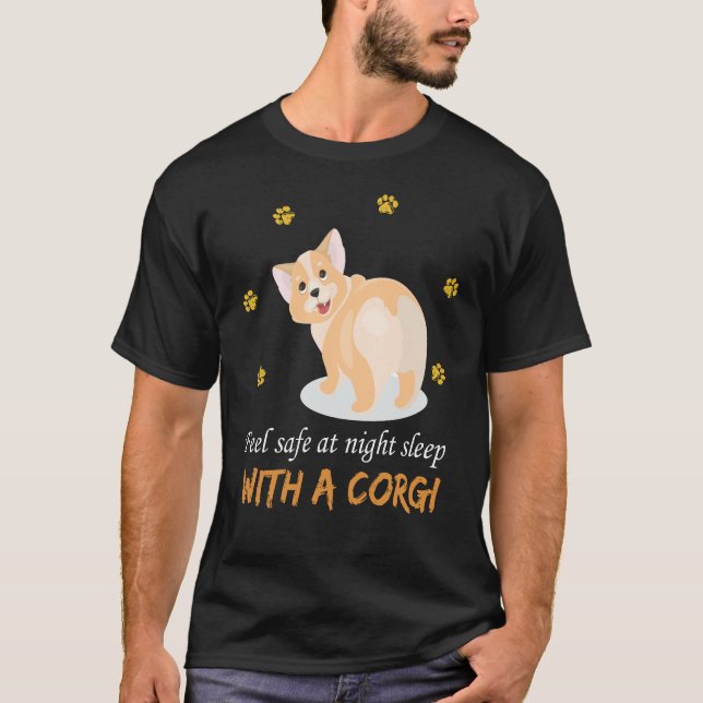 132 Känn Säker vid nattsömn med Corgi T Shirt (Framsida)