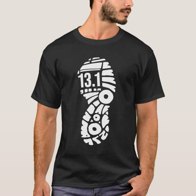 13,1 roliga manar för halv maraton tshirt tröja (Framsida)