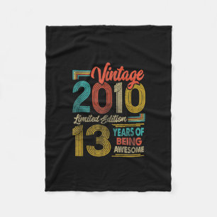 13 år gammal Vintage 2010 ger 13 födelsedagspojkar Fleecefilt