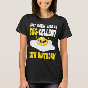 13-åriga Lycklig 13:e födelsedagsäggceller 13:e B T Shirt