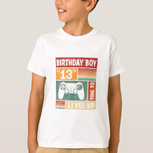 13:e födelsedagsdags-pojktid för att jämna upp vid t shirt