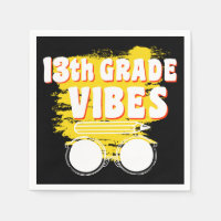 13:e klassens vibe-tröja tillbaka till skolan förs