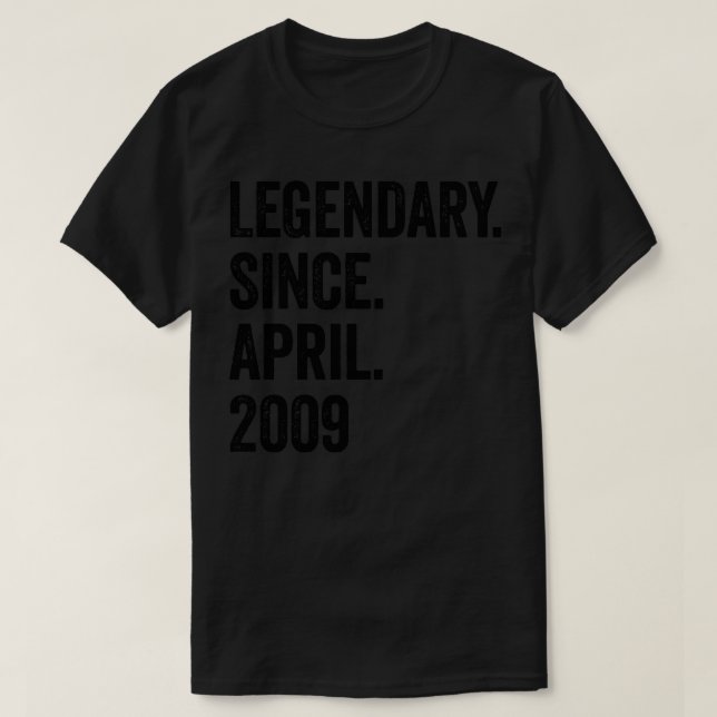 14 års legendary sedan april 2009 14:e födelsedage t shirt (Design framsida)