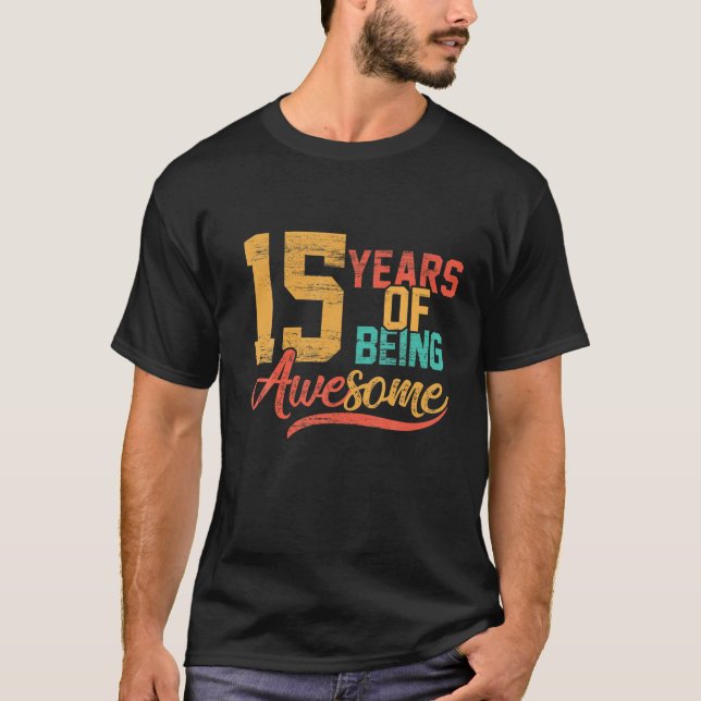 15 år gammal 15:e födelsedagen Hennes pojkflicka B T Shirt (Framsida)