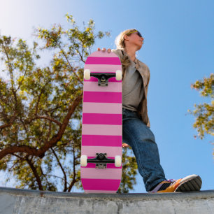 15 Horisontella ljusa och varma rosa ränder Mini Skateboard Bräda 18,5 Cm