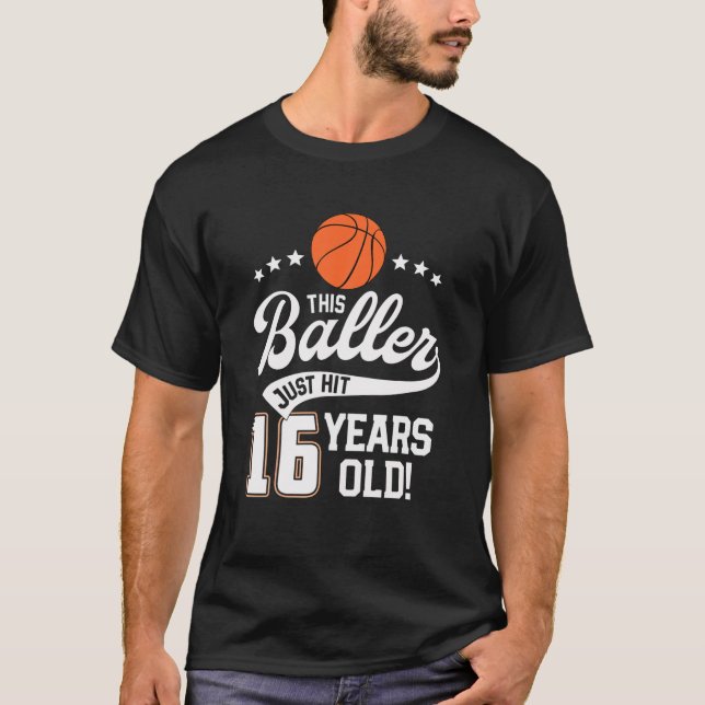 16 års gammal basketboll-Födelsedagsfest den här s T Shirt (Framsida)