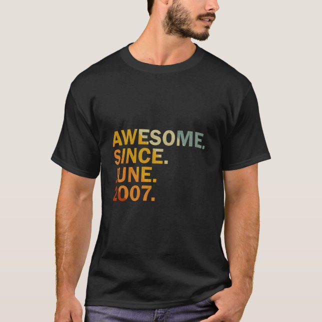 16-årsdekorationer 16 år fantastisk sedan juni 200 t shirt (Framsida)