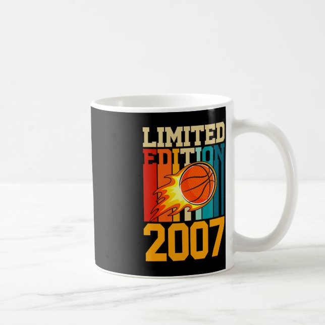 16:e födelsedagen: Basketball Begränsad utgåva 200 Kaffemugg (Höger)